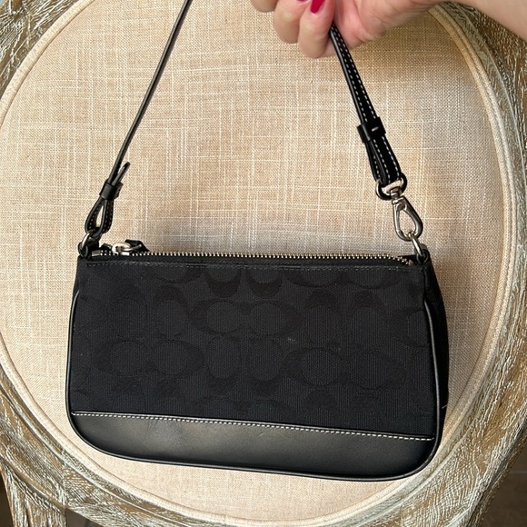 Coach Purse - Picture 5 of 11